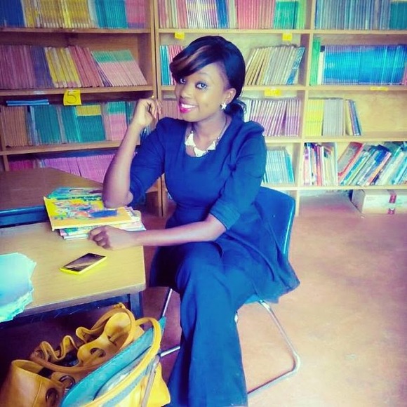 Meet your Posher, Sylvia - Picture 1 of 1